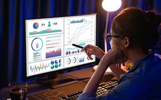 How a Social Media Marketing Agency Develops Platform-Specific Strategies
